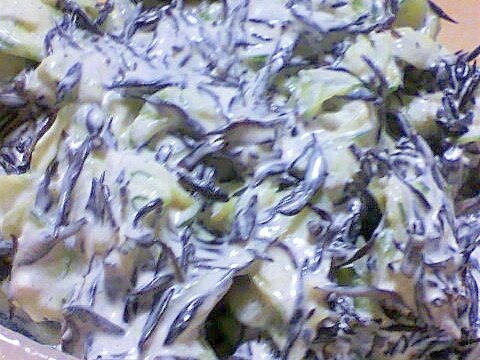 ◆水切りヨーグルトとひじきのサラダ